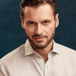 Adan Canto