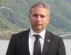 Mustafa Belur